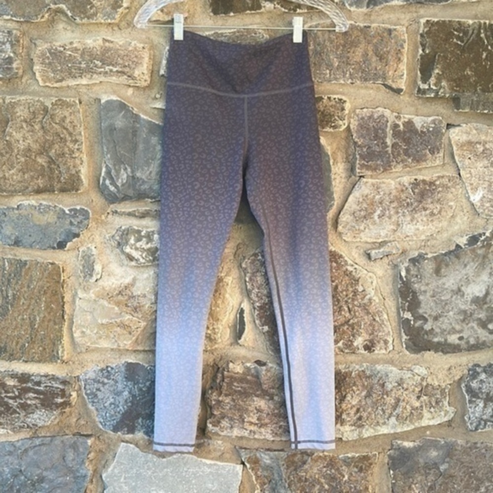 ZYIA Active Light N' Tight Gray High Rise Ombre Leopard Print Leggings Size 2